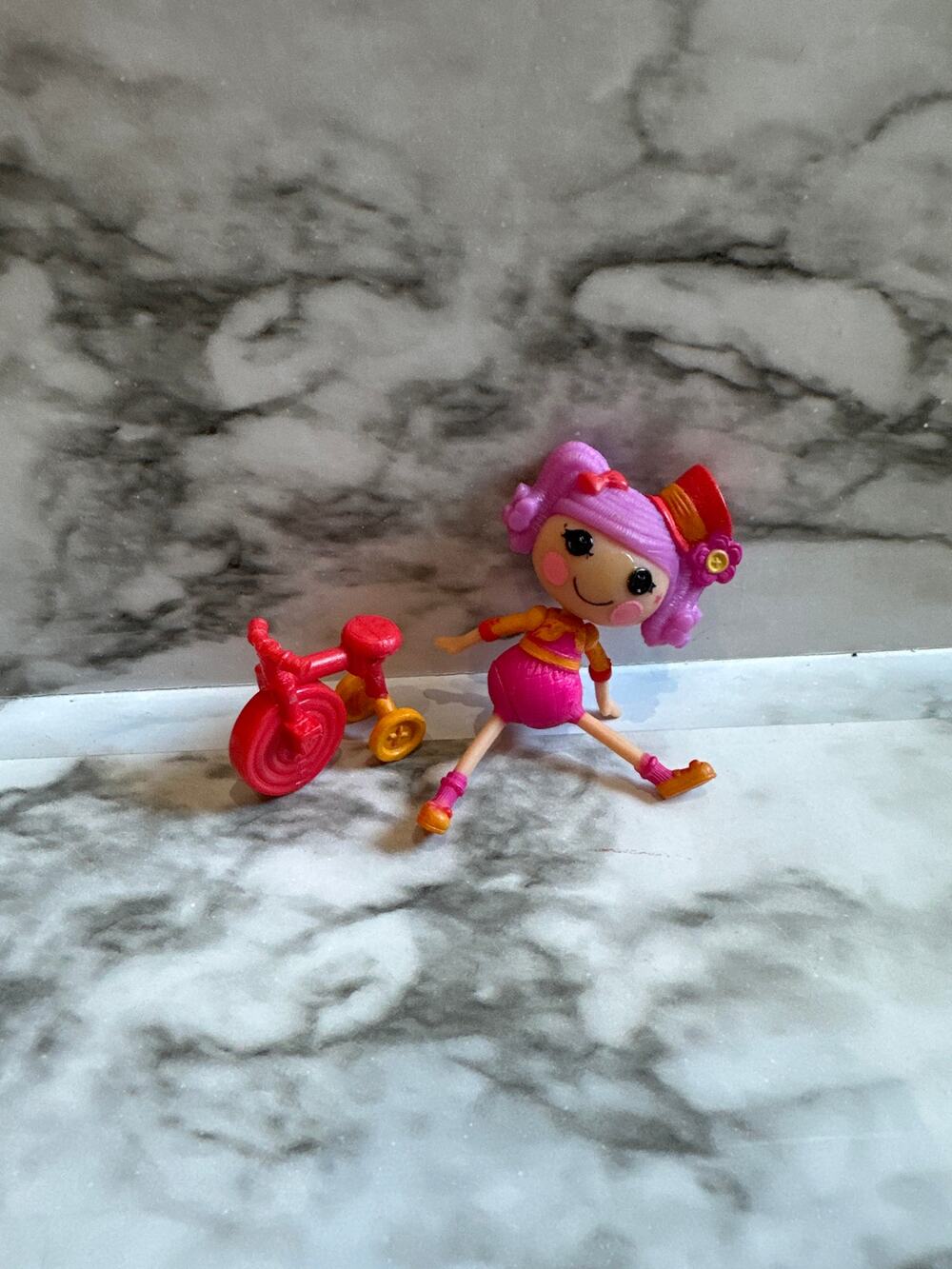 Lalaloopsy peanut big top 3" mini doll